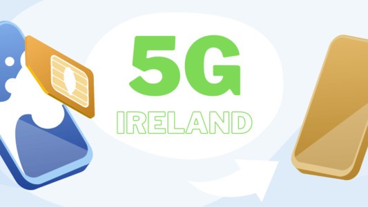 Two mobiles with 5G symbol